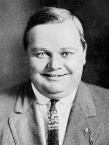 Portrait of Roscoe Putnam (public domain, via Wikimedia Commons)