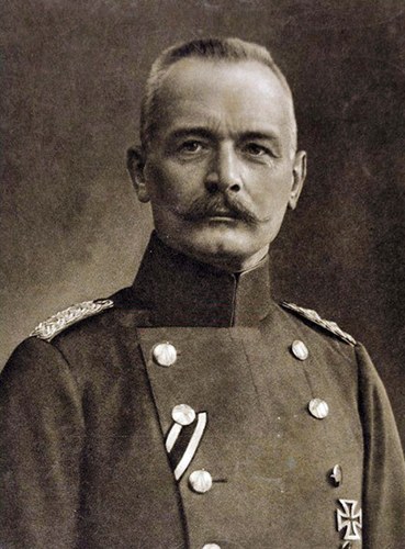 Portrait of Erich von Falkenhayn (public domain, via Wikimedia Commons)