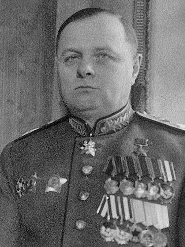 Portrait of Kirill Afanasyevich Meretskov (public domain, via Wikimedia Commons)