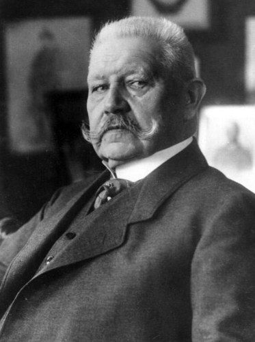 Portrait of Paul Ludwig Hans Anton von Beneckendorff und von Hindenburg (public domain, via Wikimedia Commons)